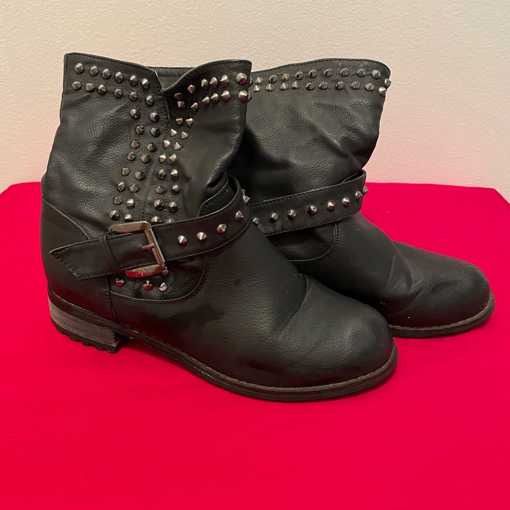 Amirah Black Studded Moto Boots